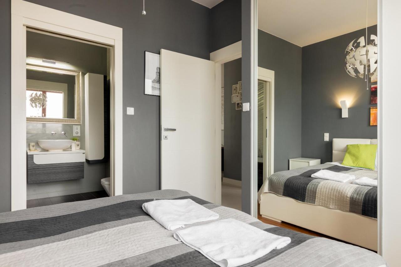 Hlonda Deluxe Apartment With Terrace ワルシャワ エクステリア 写真