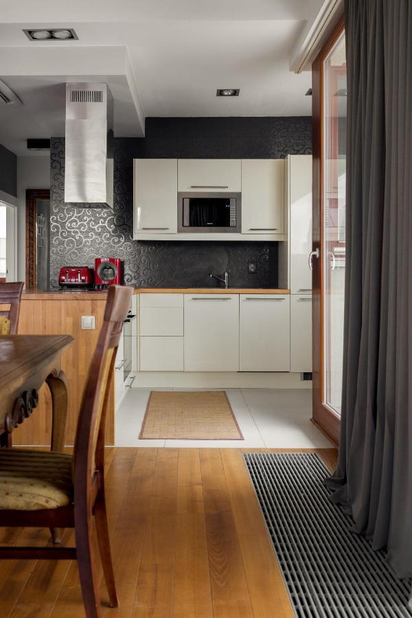 Hlonda Deluxe Apartment With Terrace ワルシャワ エクステリア 写真